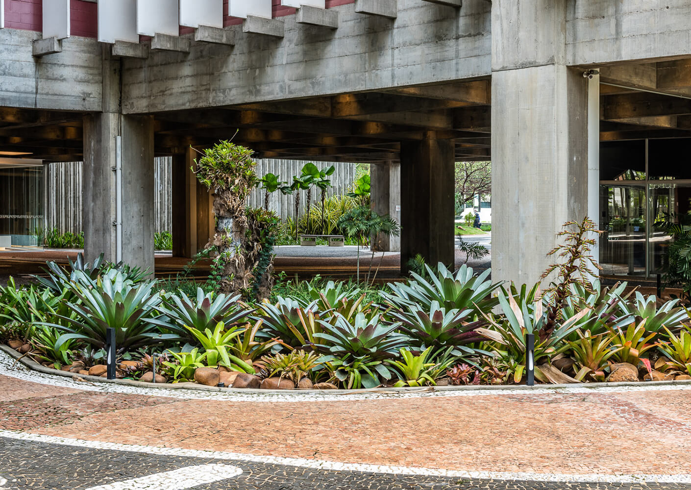 Retrofit térreo Condomínio São Luiz Perkins&Will