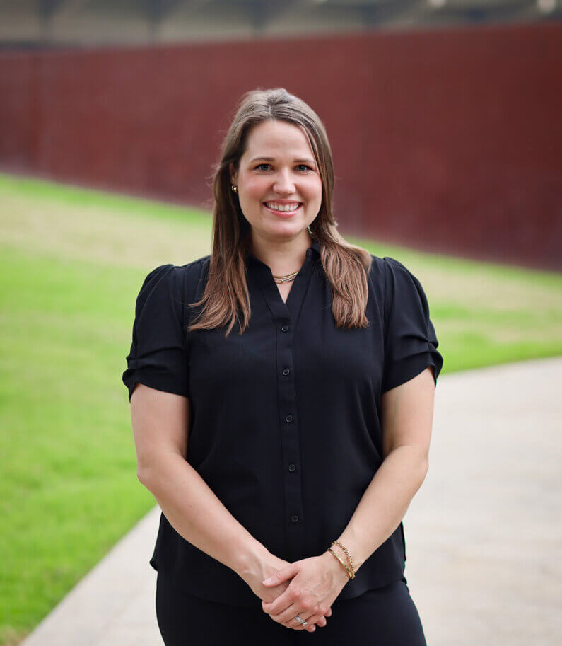 Lauren Mereness's headshot